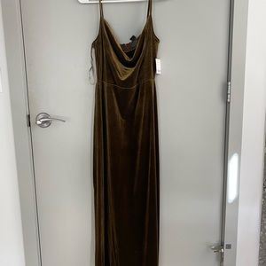 Olive velvet dress, size 6, new with tags, perfect for Fall!